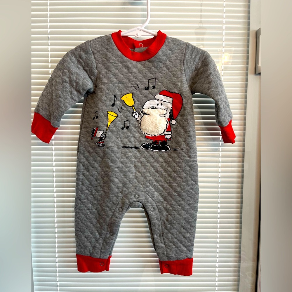 Snoopy Baby Christmas Outfit - size 3-6m.